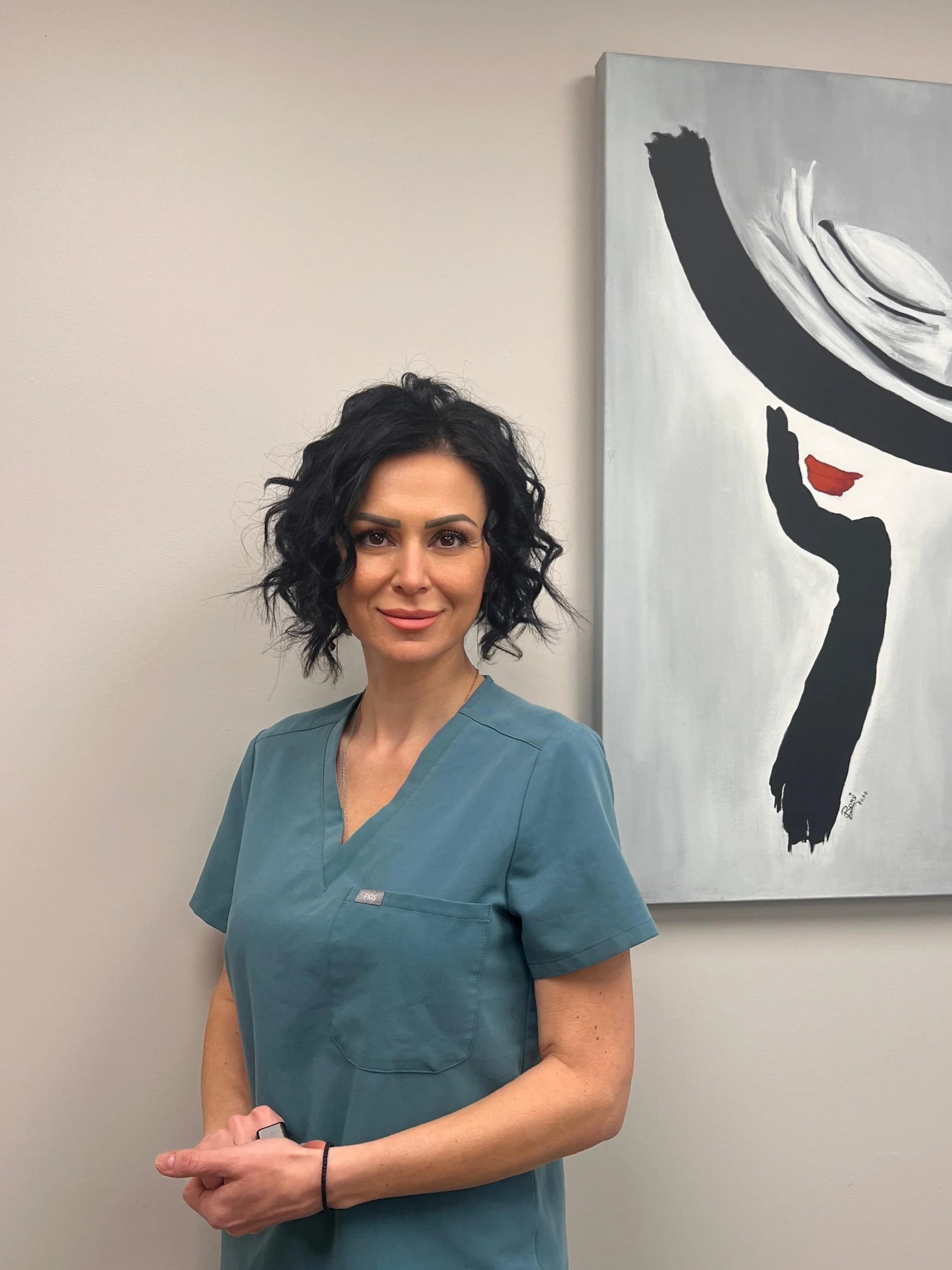 Andreea Vlad, skincare therapist with 20+ years experience